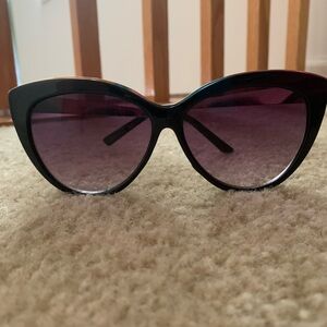 NWOT Cateye sunglasses